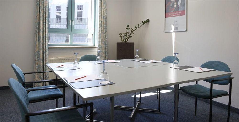 Rugs Hotel Augsburg City מראה חיצוני תמונה