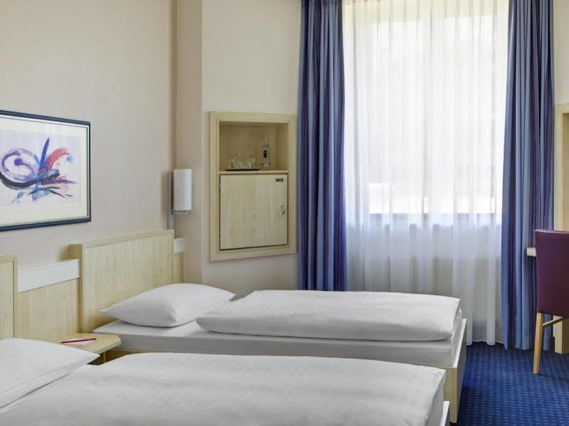 Rugs Hotel Augsburg City מראה חיצוני תמונה
